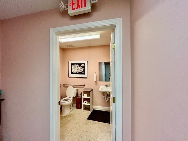 5 Willow St, Chicopee, MA 01020 - Image 11