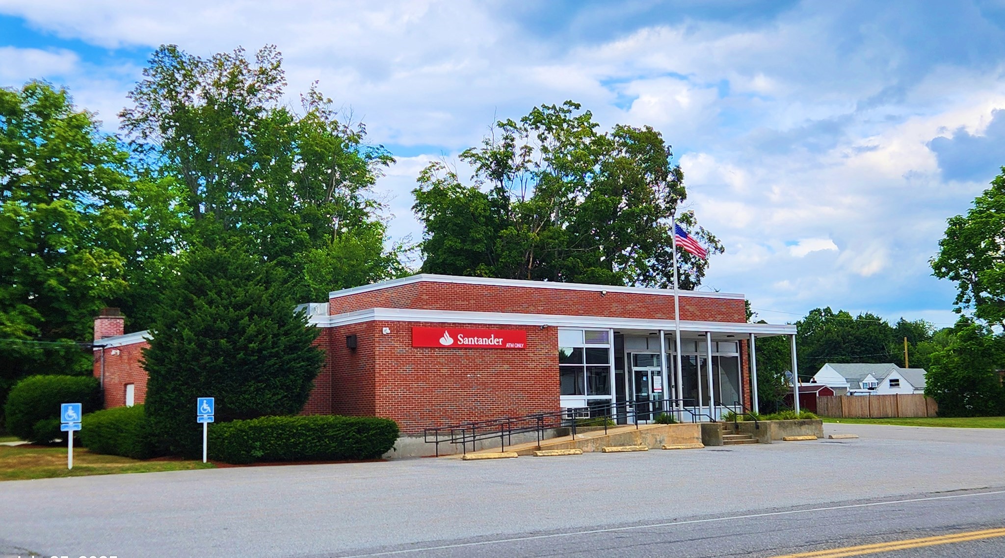 1985 Lakeview Ave, Dracut, MA 01826 - Image 2