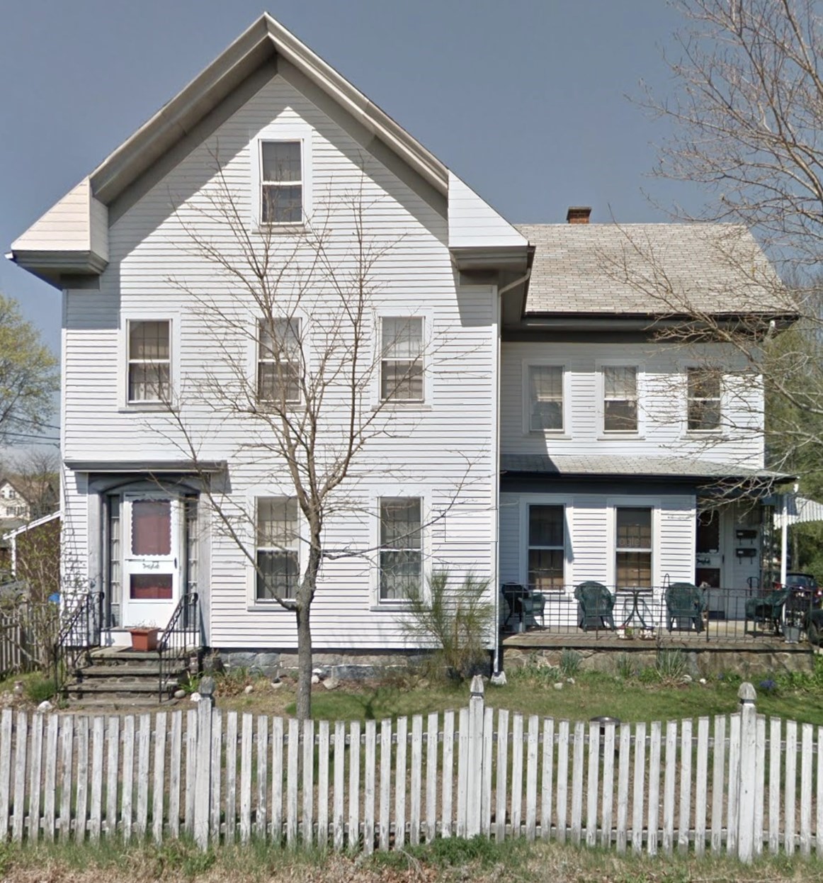 39 Myrtle St, Taunton, MA 02780