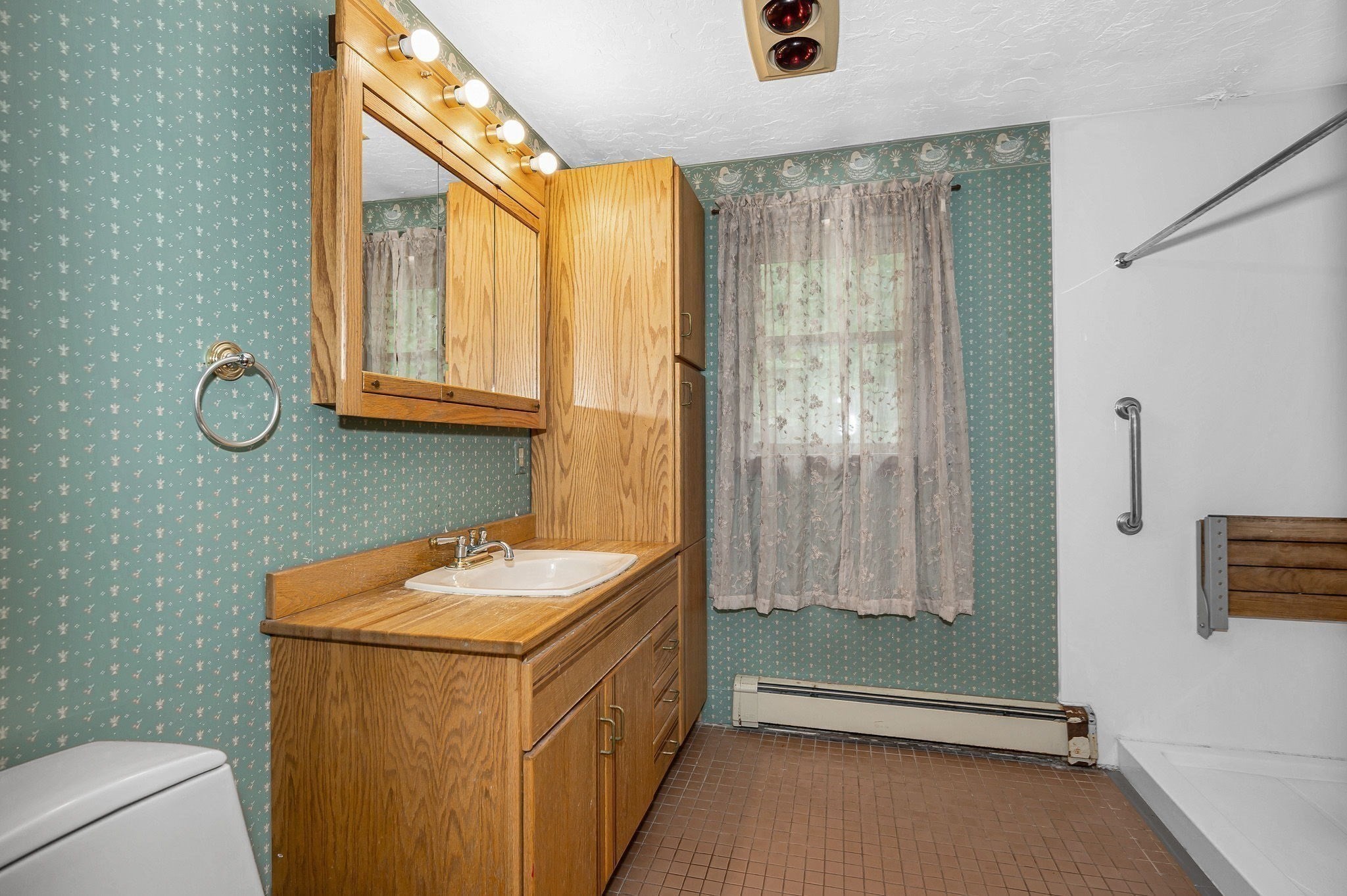 saugus - #73416081