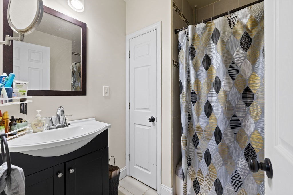 roxbury - #73416136