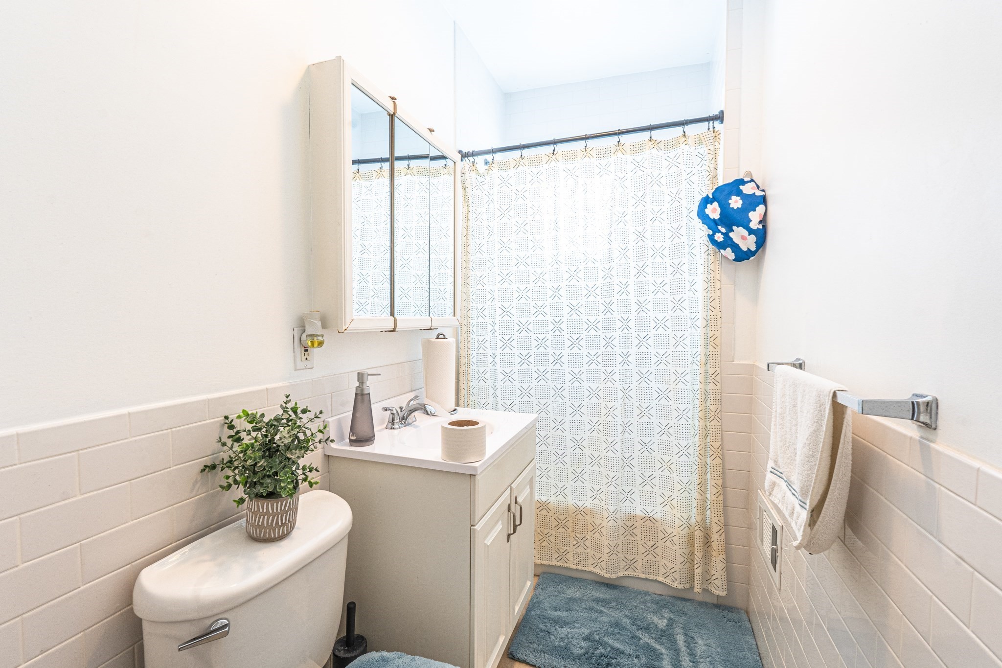 roslindale - #73416204