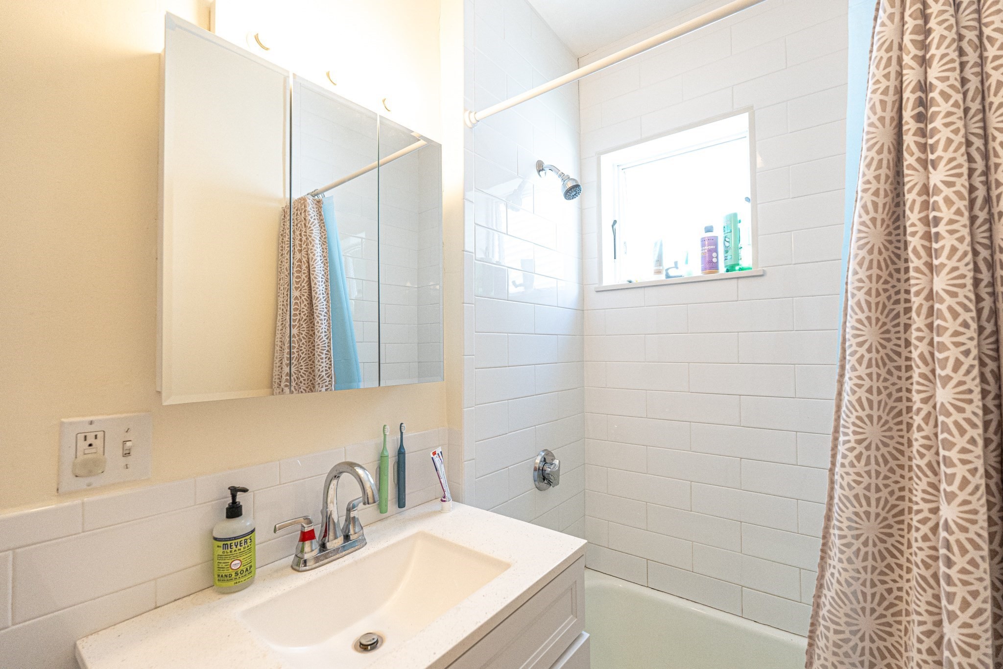 roslindale - #73416204