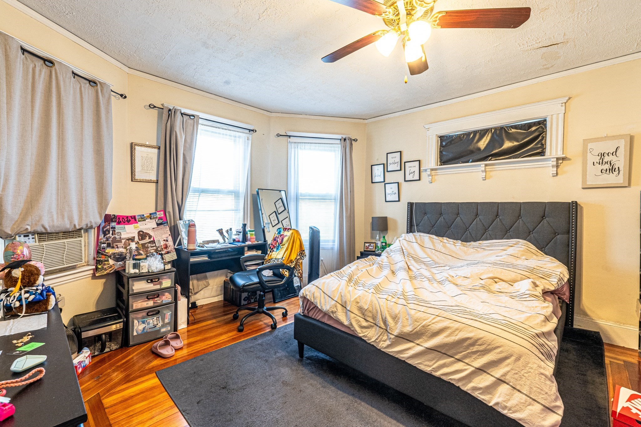 roslindale - #73416204