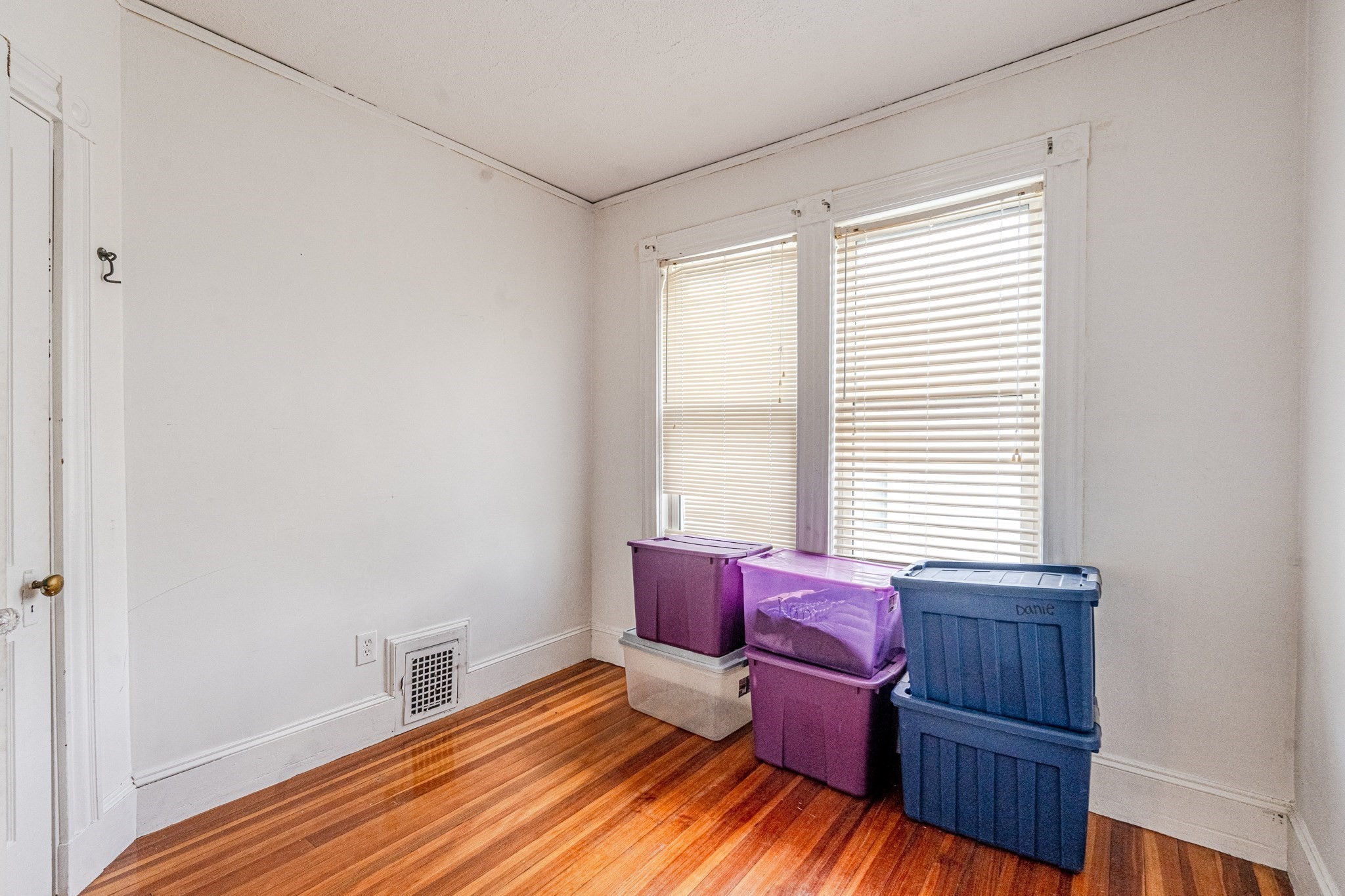 roslindale - #73416204