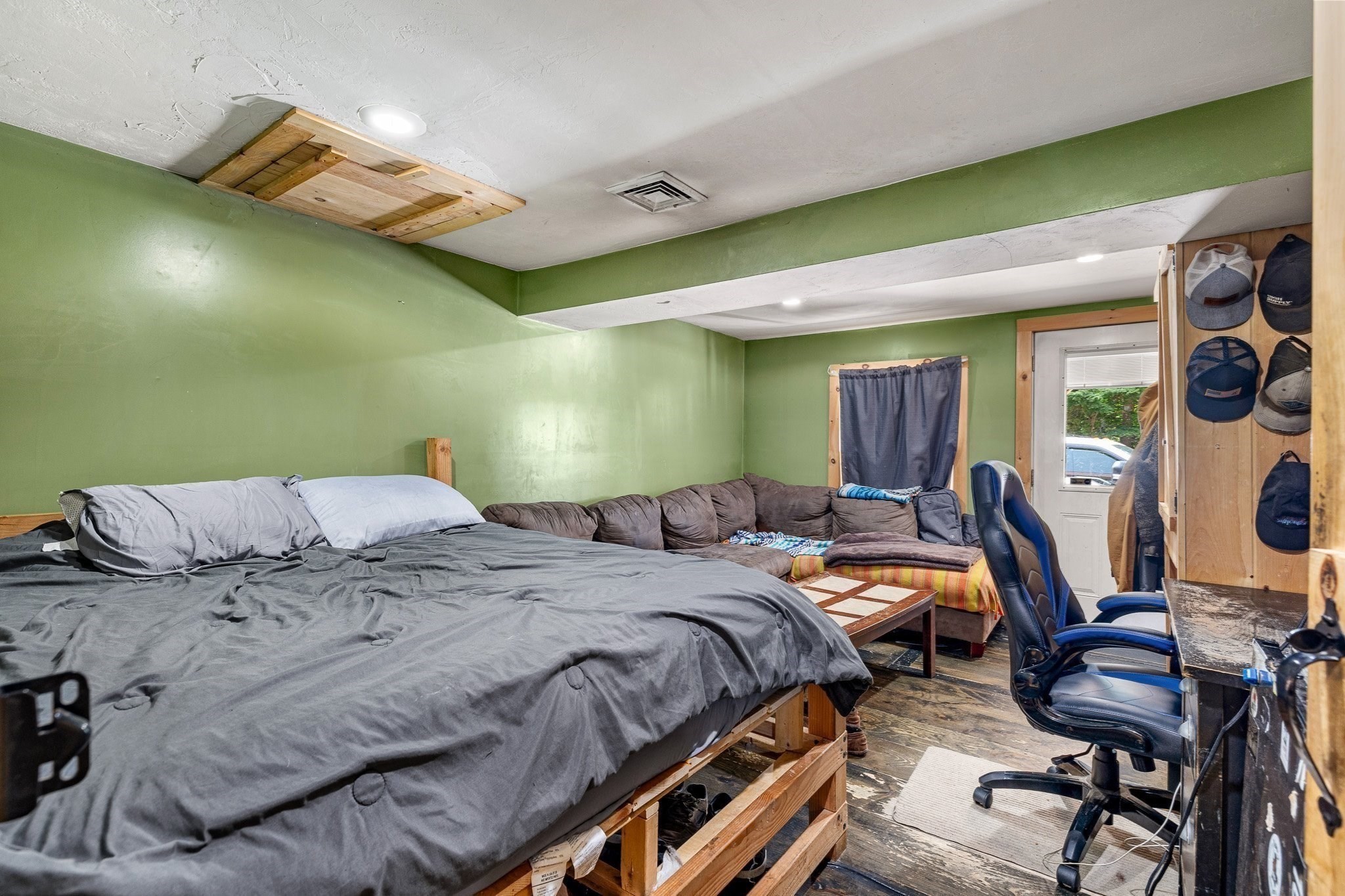 8 Oakwood Rd, Brimfield, MA 01010 - Image 13