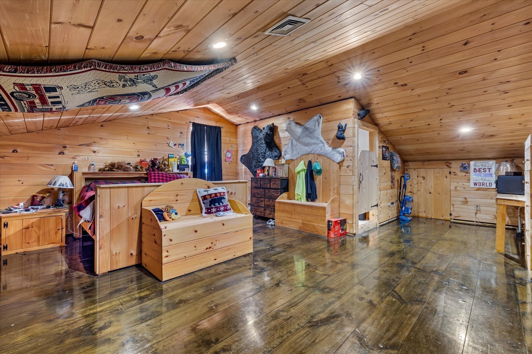 8 Oakwood Rd, Brimfield, MA 01010 - Image 19