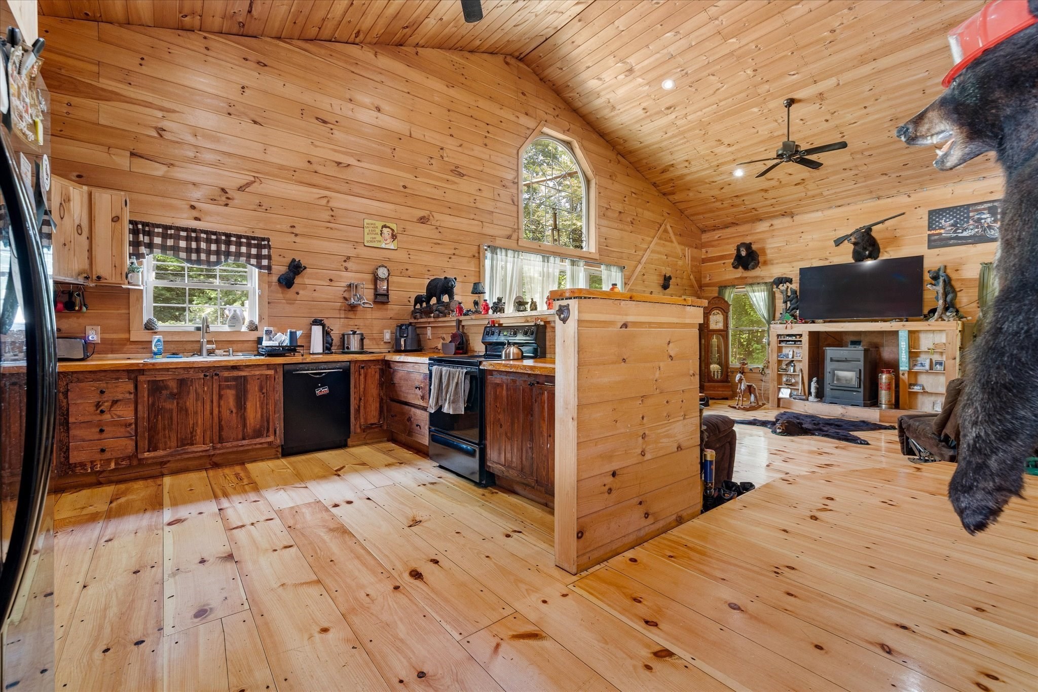 8 Oakwood Rd, Brimfield, MA 01010 - Image 6