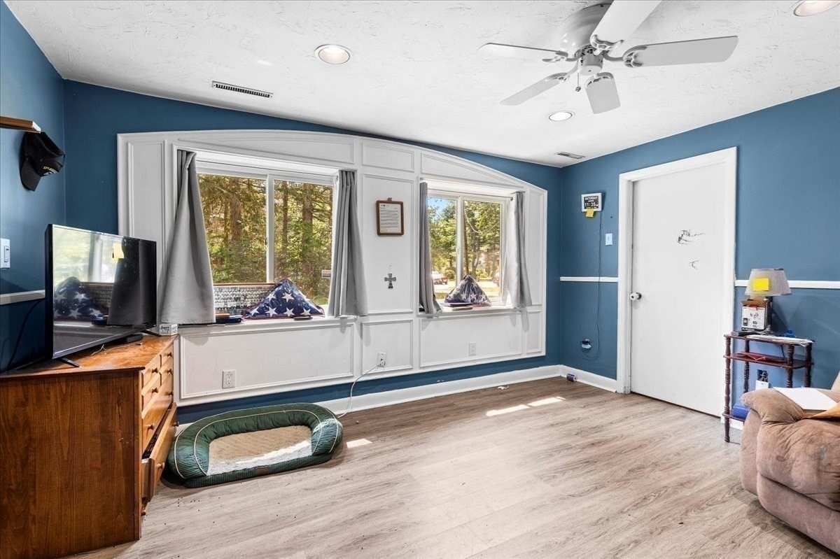 framingham - #73416254