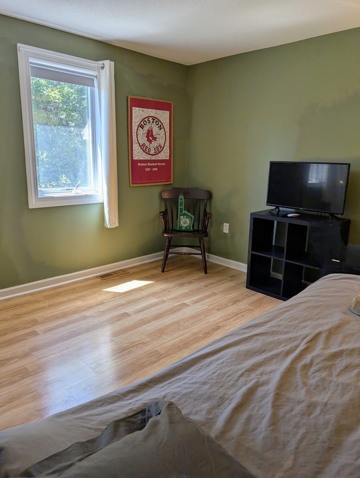 saugus - #73416323