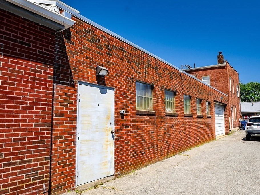 272 Sawyer St, New Bedford, MA 02746 - Image 15