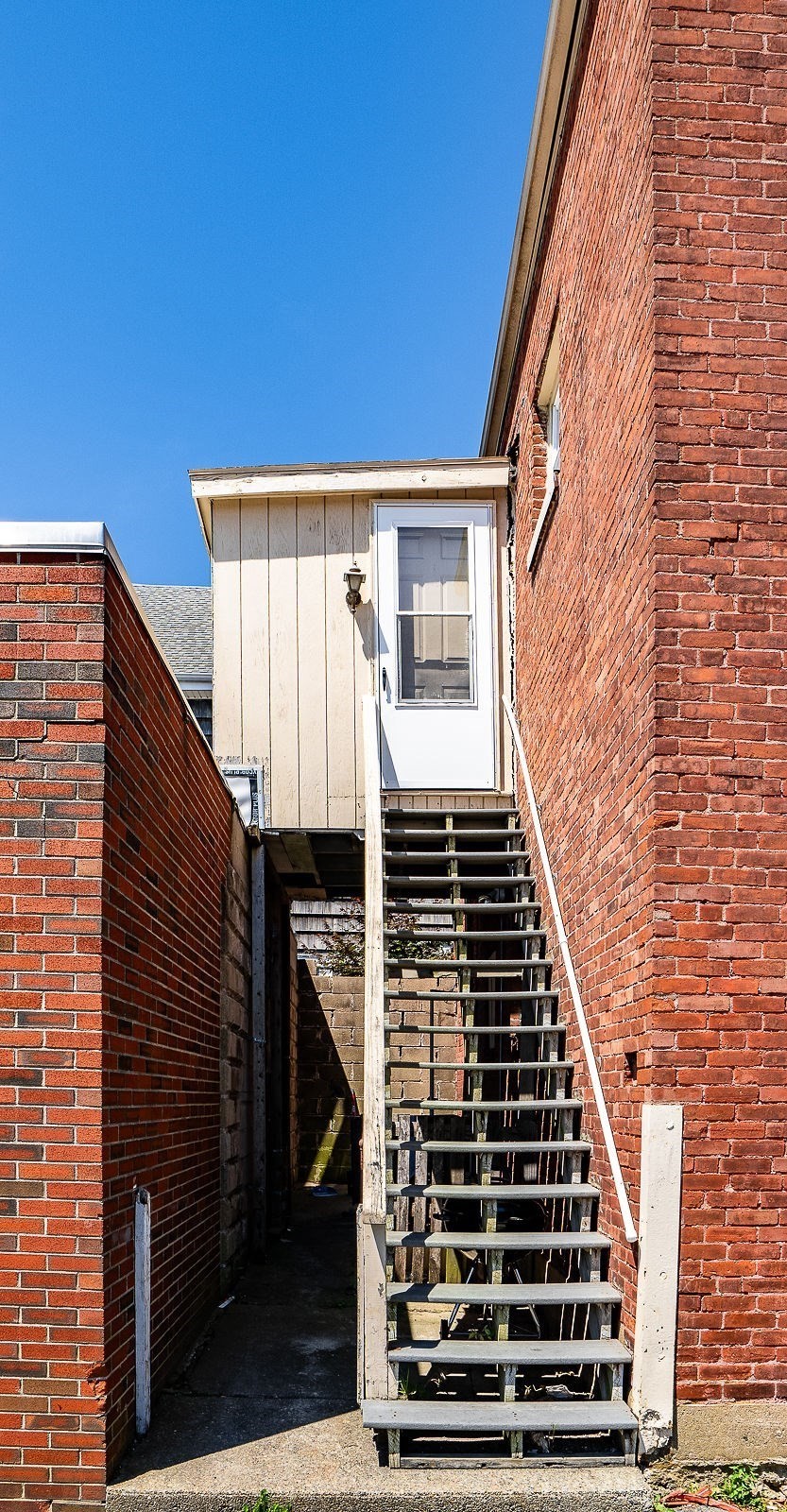 272 Sawyer St, New Bedford, MA 02746 - Image 16