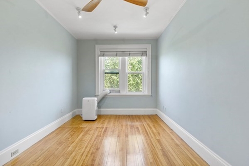 1011 Beacon Street, Apt 4