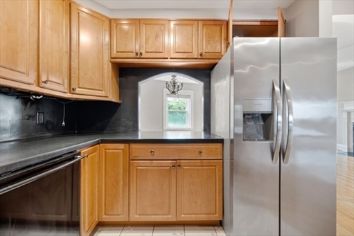 1011 Beacon Street, Apt 4