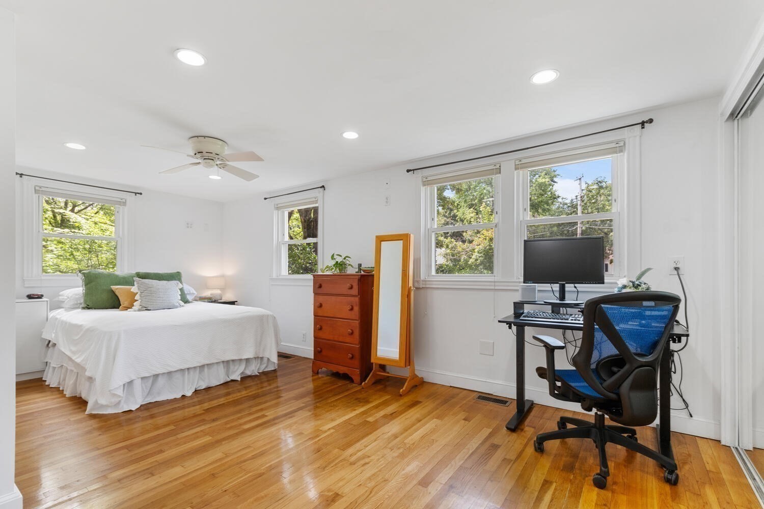 waltham - #73416600