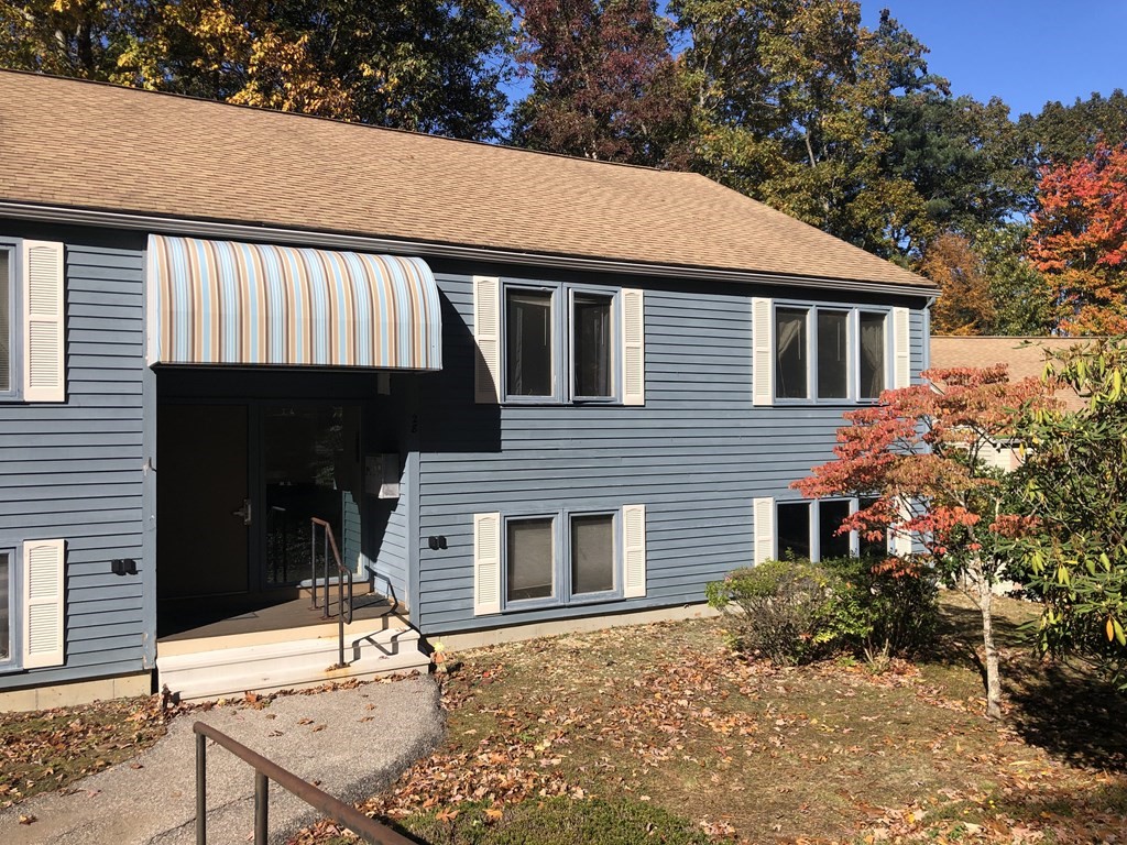 28 Maria Ave #D, Southbridge, MA 01550