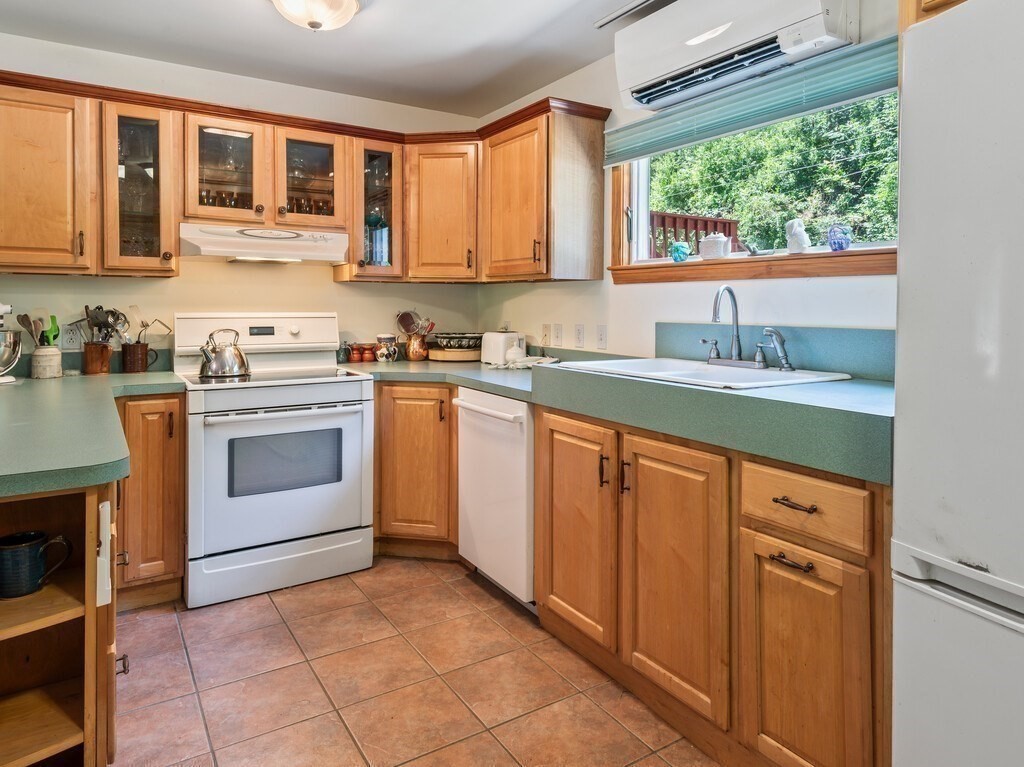 189 Maple Ave, Rutland, MA 01543