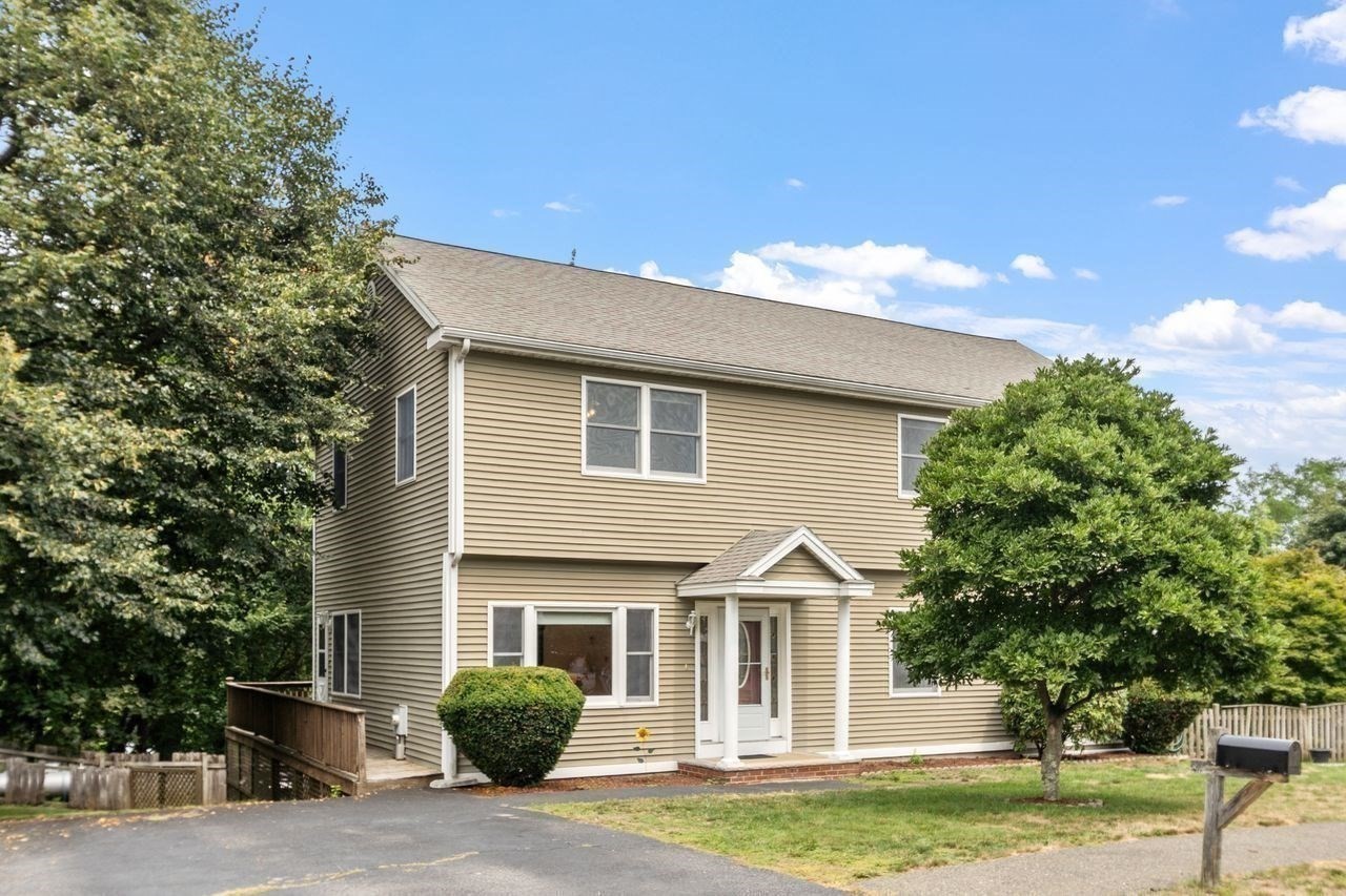 5 Christopher Terrace, Peabody, MA 01960