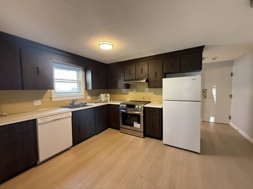 100 Central St, Apt 1