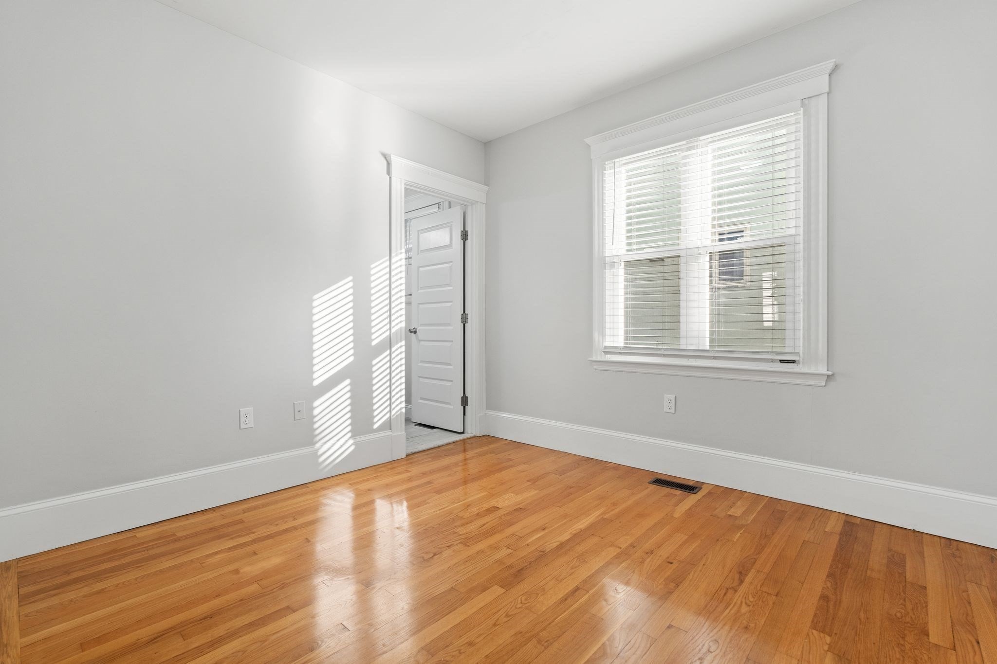 roslindale - #73416713