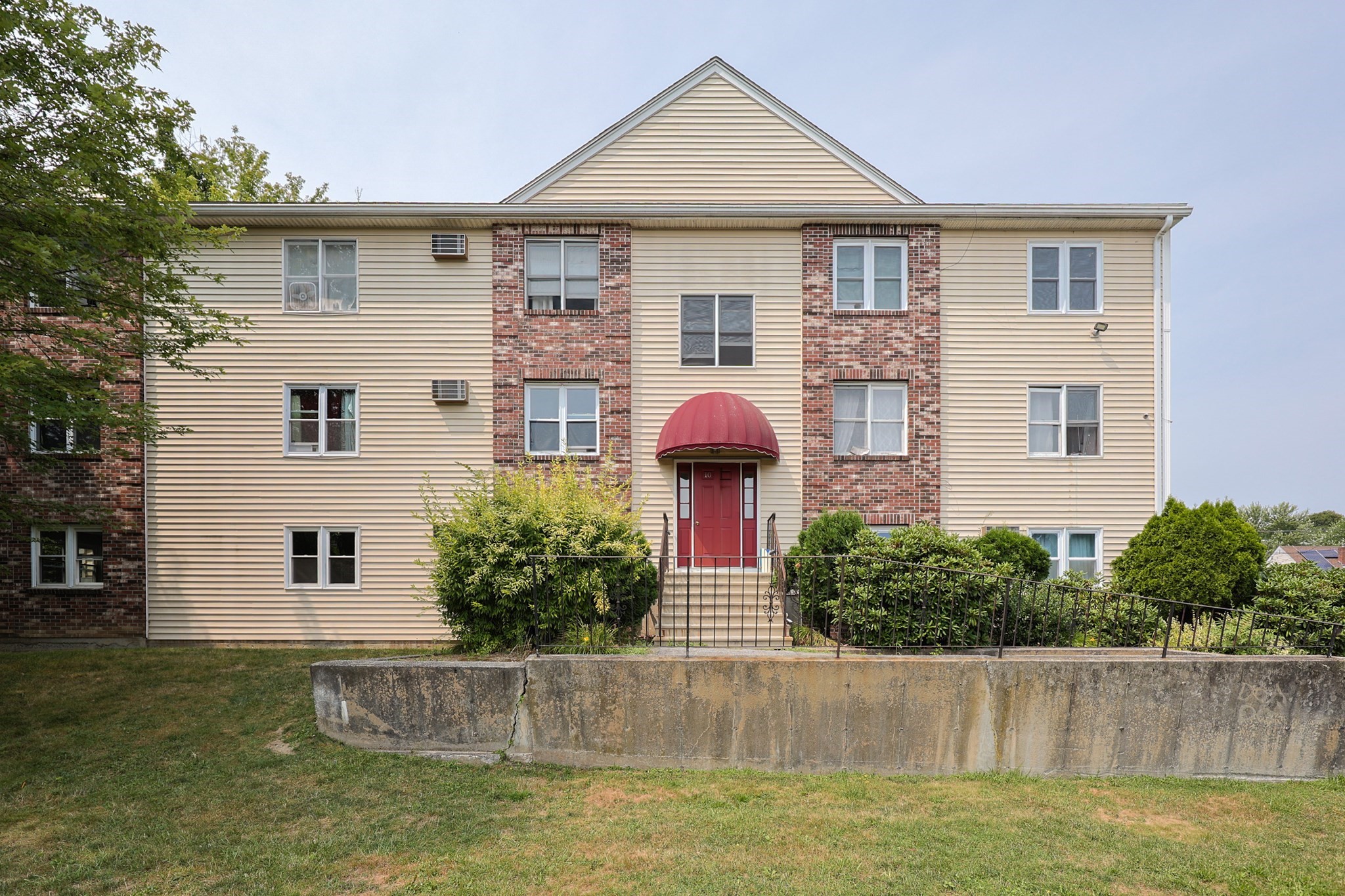 10 Nuttall Lane #1, Worcester, MA 01604