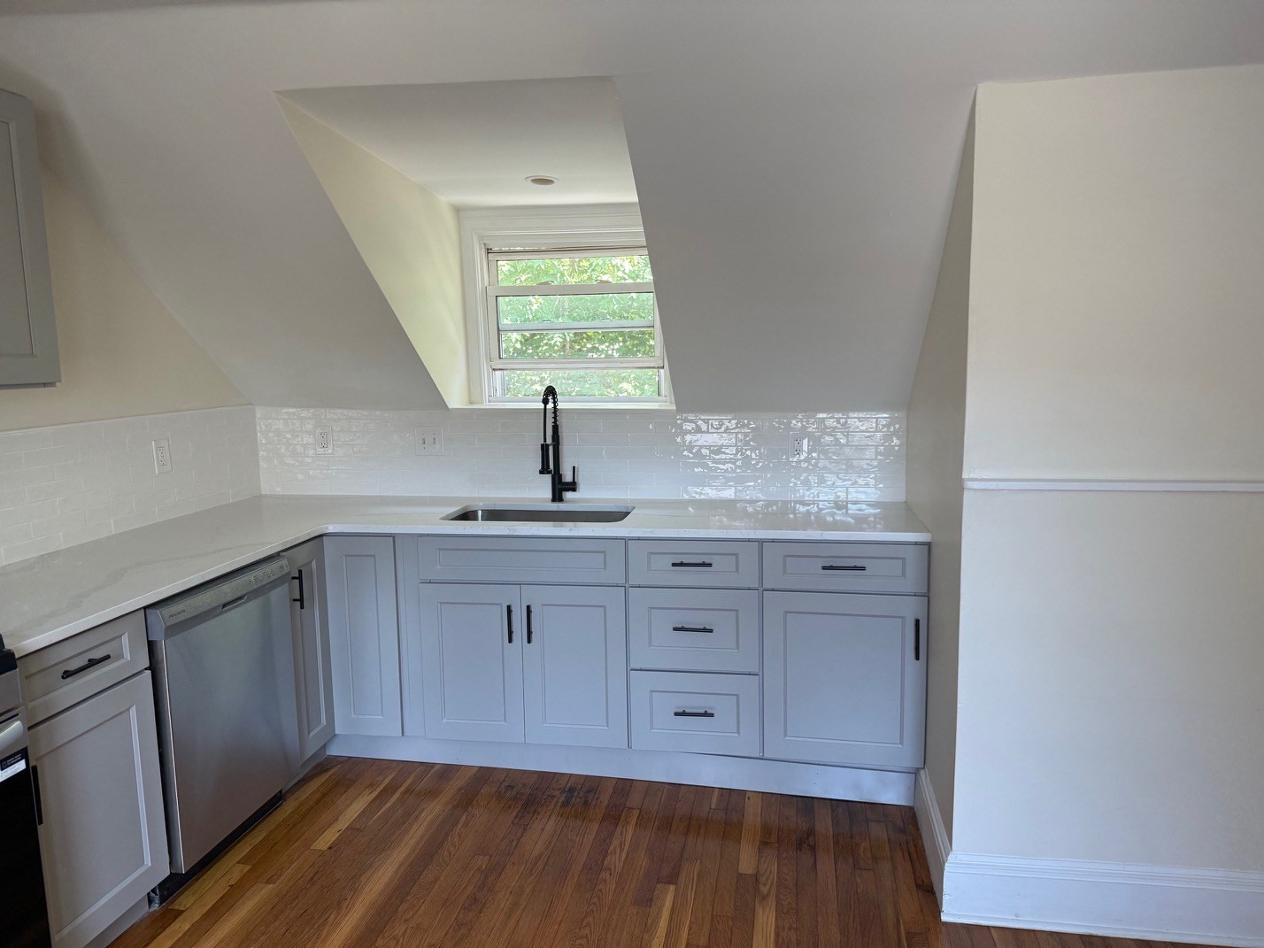 dorchester - #73416810