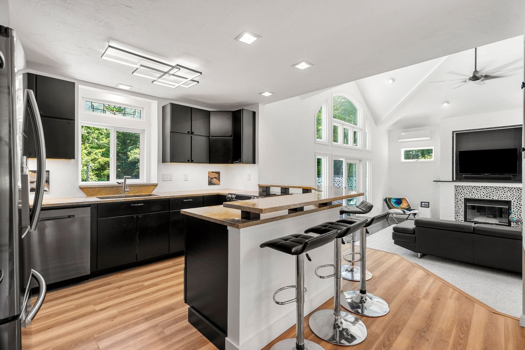 49 Parker, Shirley, MA 01464 - Image 3