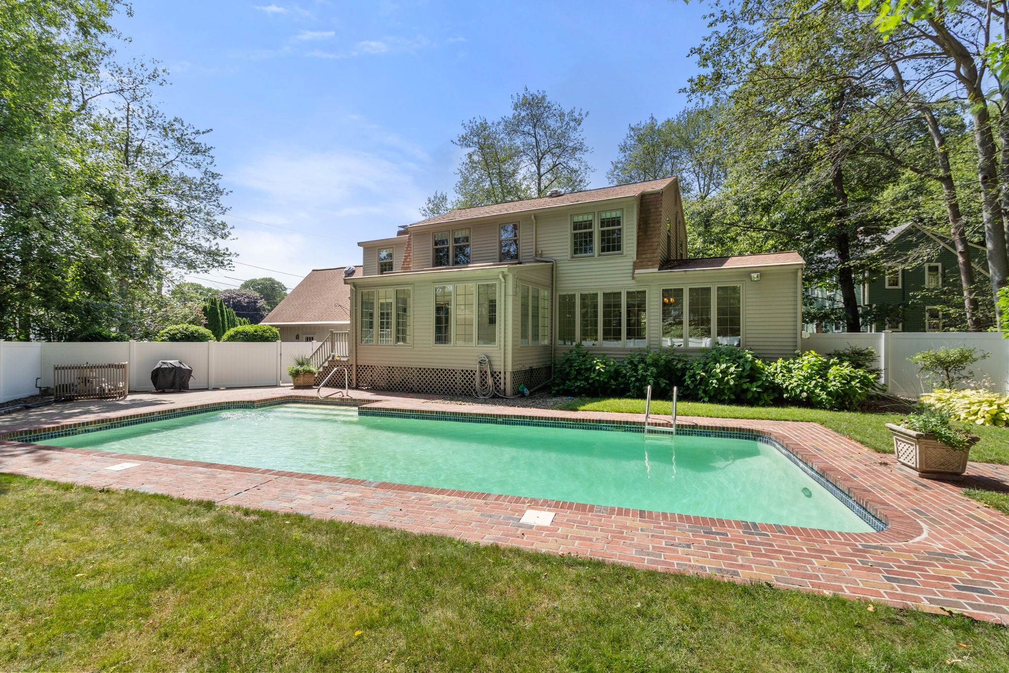 saugus - #73416918