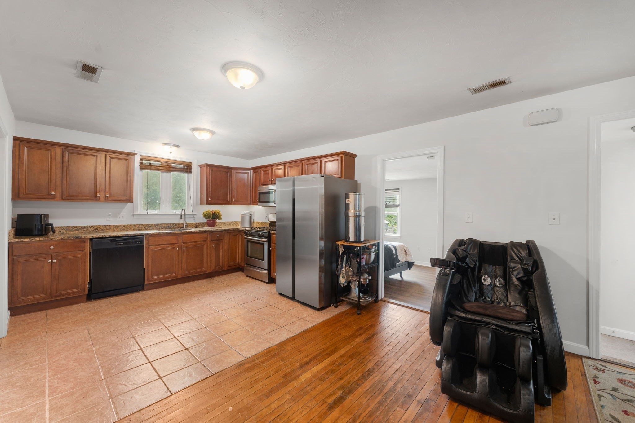 brockton - #73416944