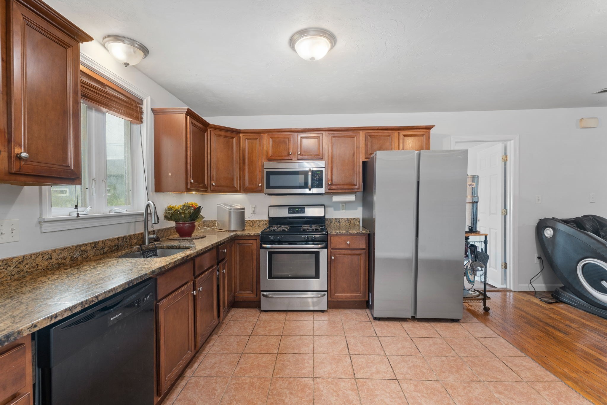 brockton - #73416944