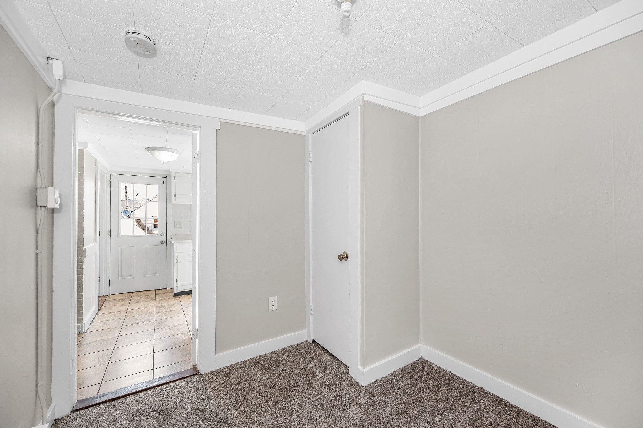 8 Cedar Ct, Lowell, MA 01852 - Image 11