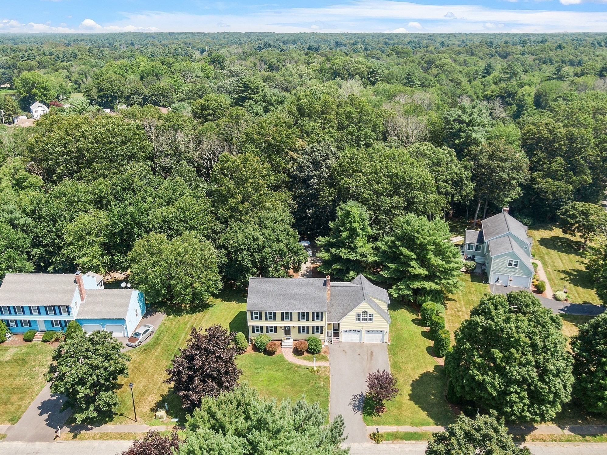 5 Ian Keats Dr, Mansfield, MA 02048