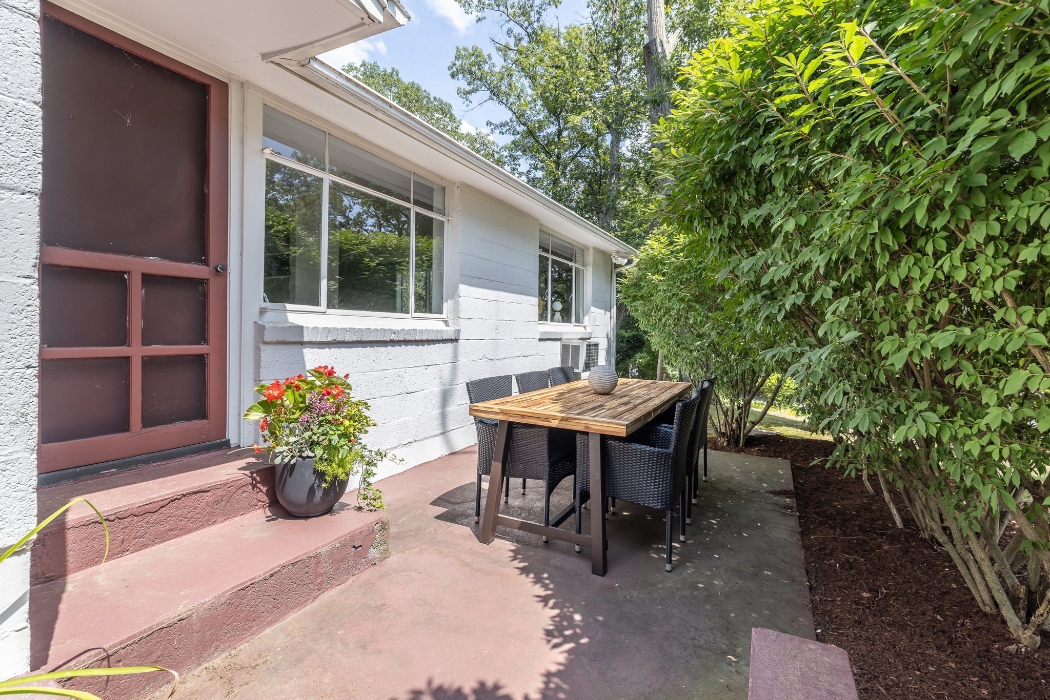 wellesley - #73417325