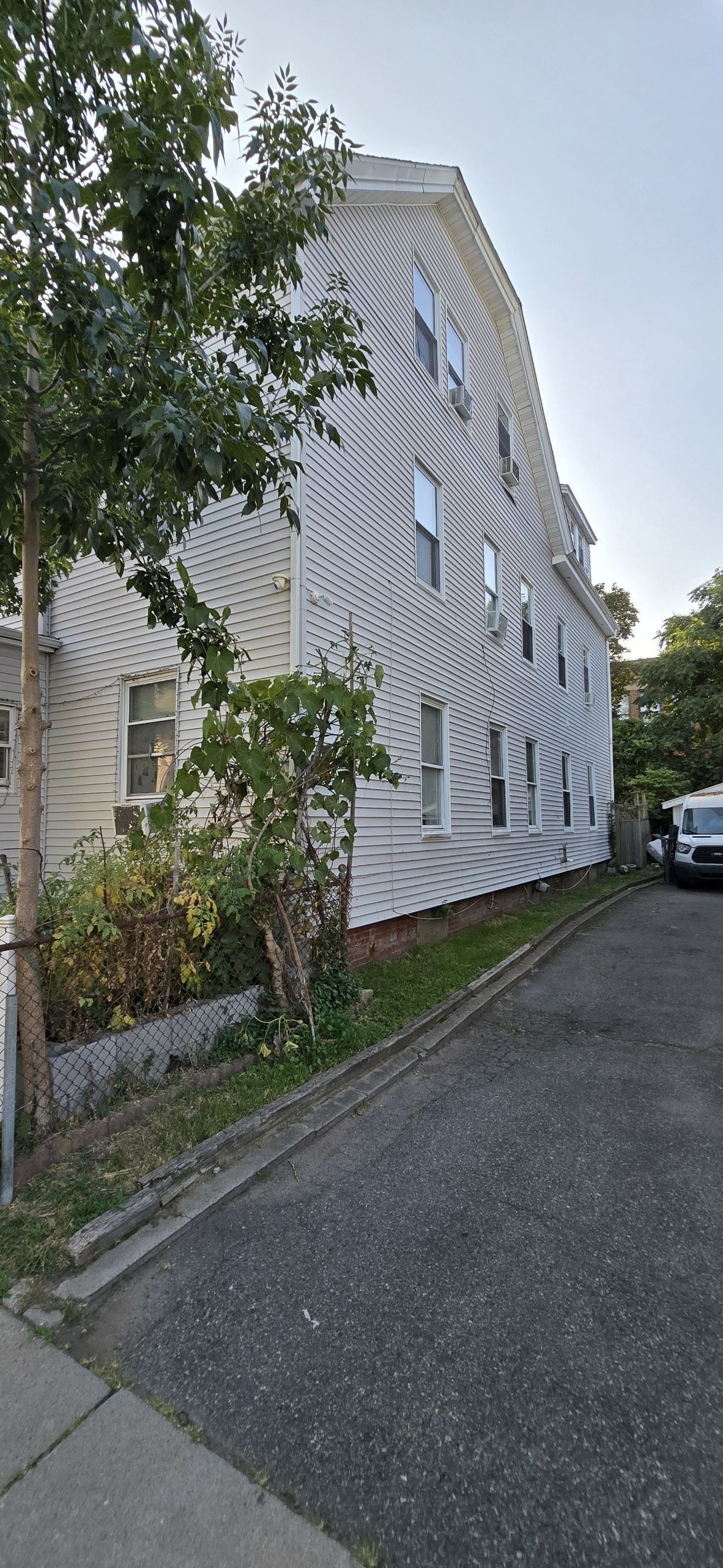103 Warren St, Lynn, MA 01905 - Image 16