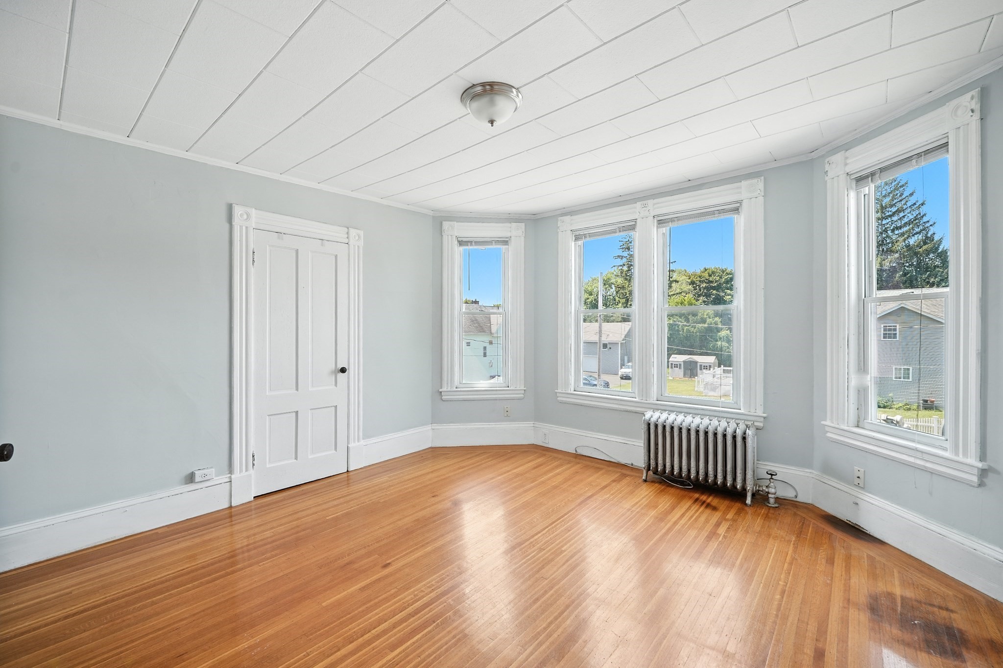 1114 Hampden St, Holyoke, MA 01040 - Image 17