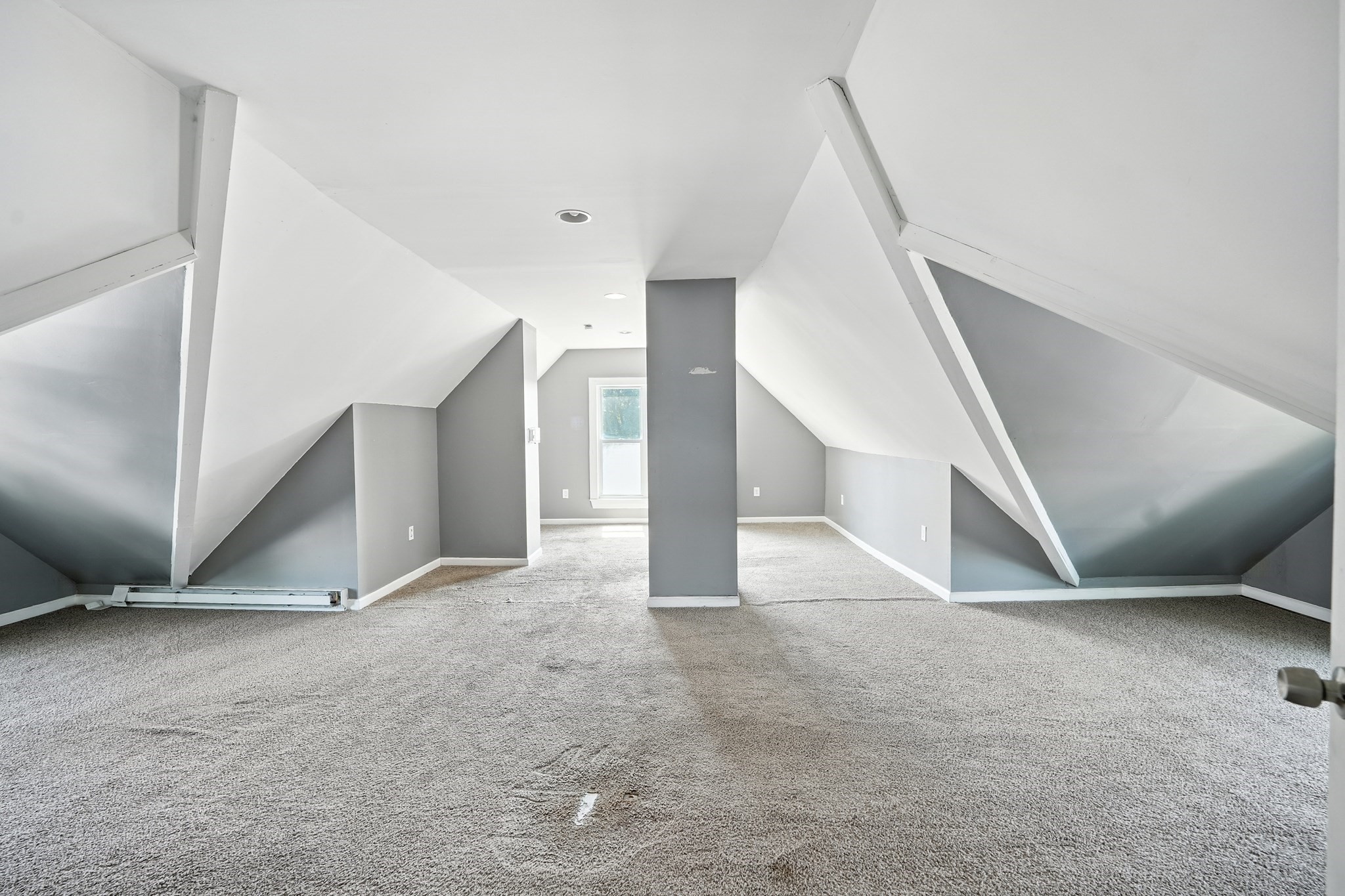 1114 Hampden St, Holyoke, MA 01040 - Image 23