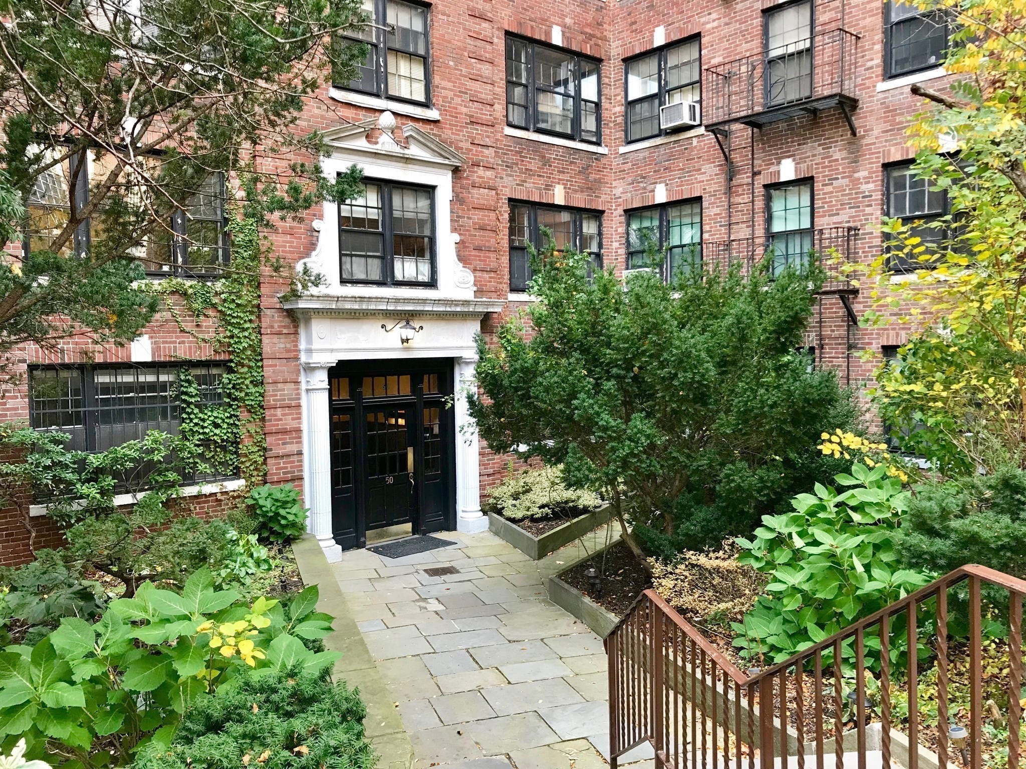 50 Follen St Unit 505, Cambridge, MA 02138