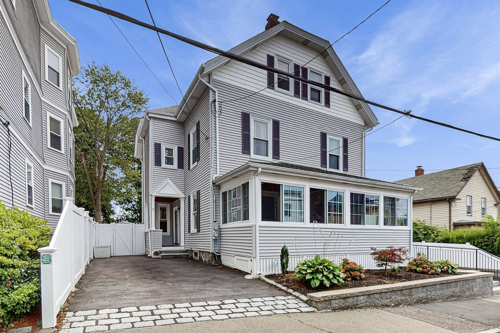 15 Robbins St #15, Waltham, MA 02453