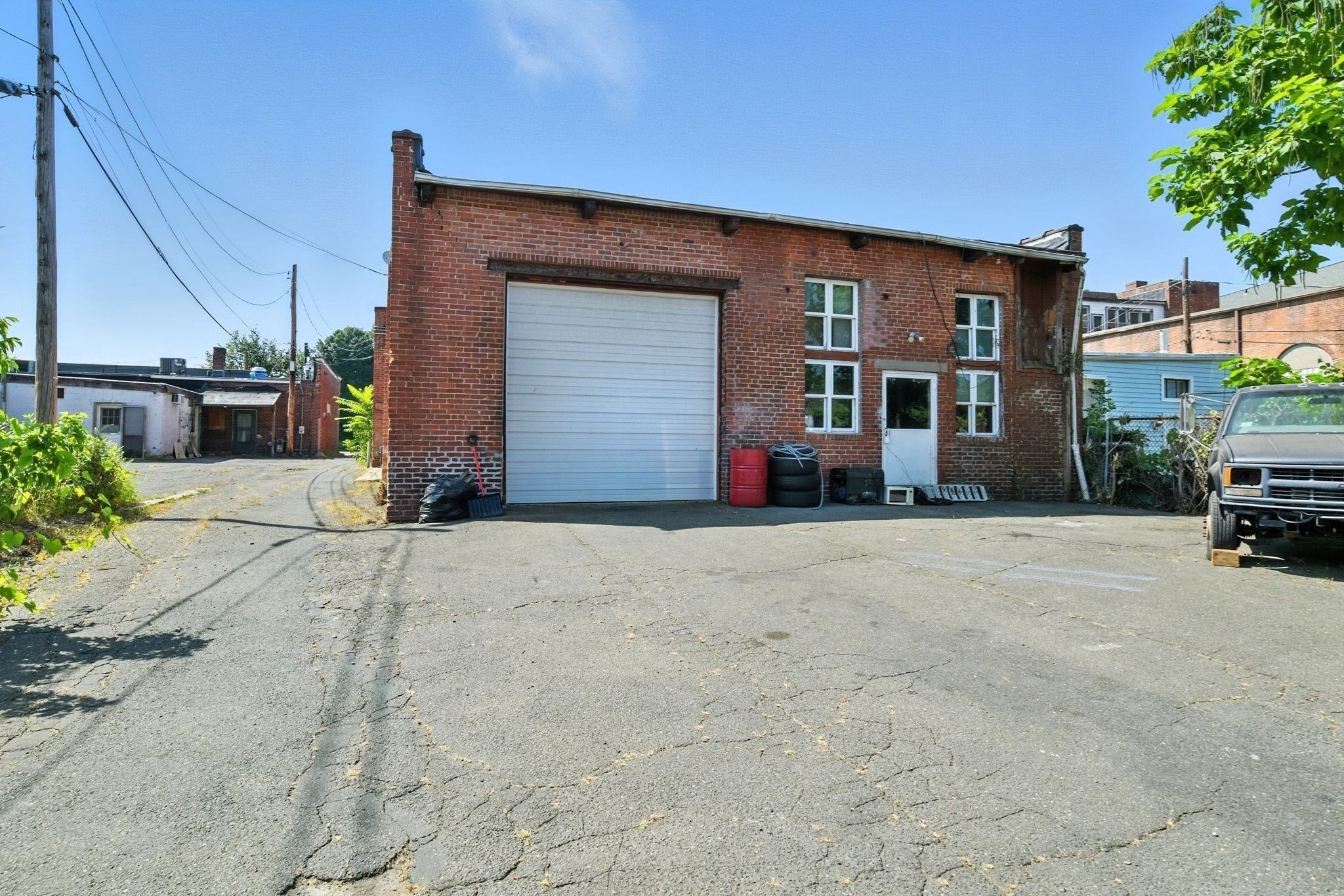 285 Elm St, Westfield, MA 01085 - Image 24