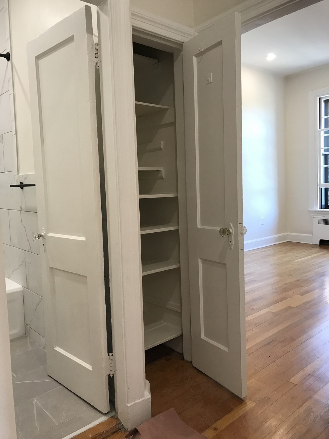 back-bay - #73417799