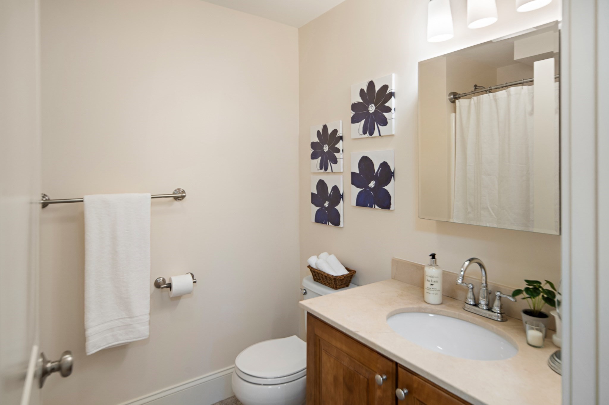 waltham - #73417823