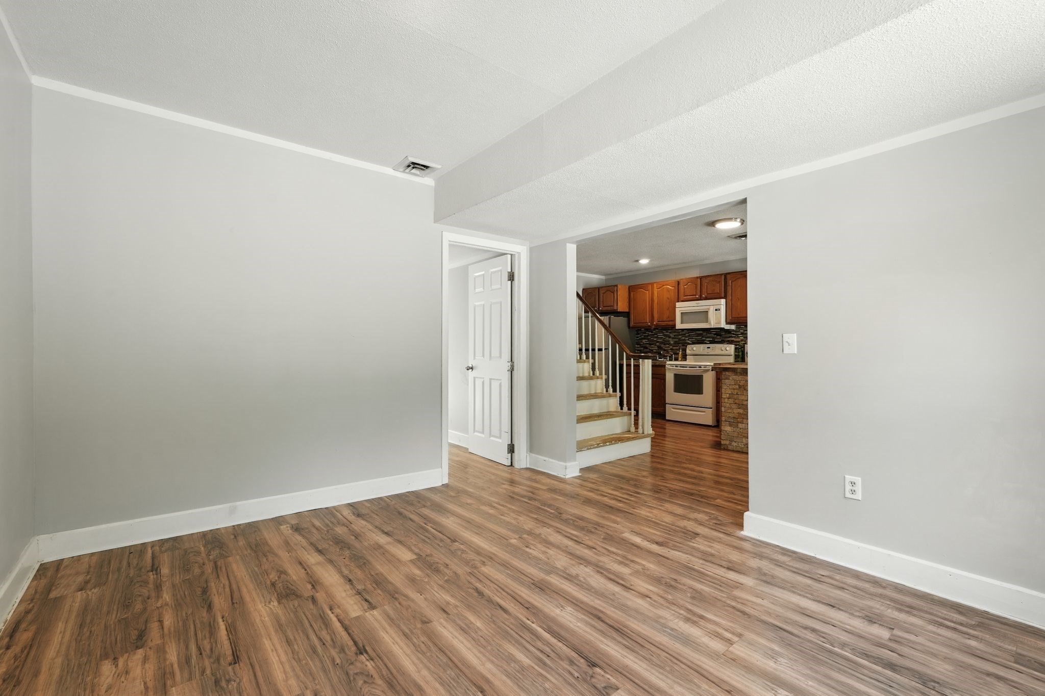 83 Main Road, Montgomery, MA 01085 - Image 7