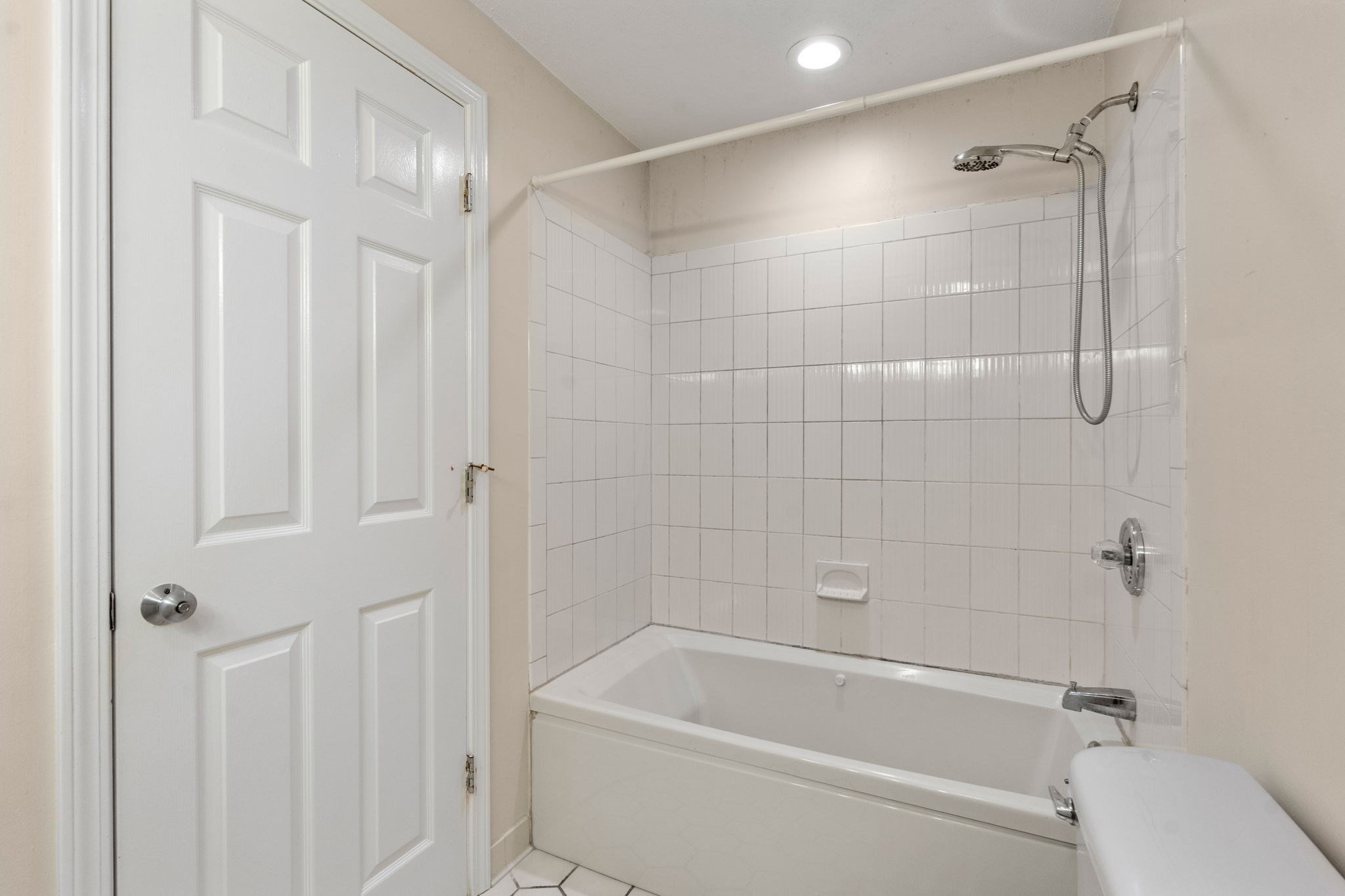 1216 Vfw Pkwy Unit 40, West Roxbury, Boston, MA 02132 - Image 25