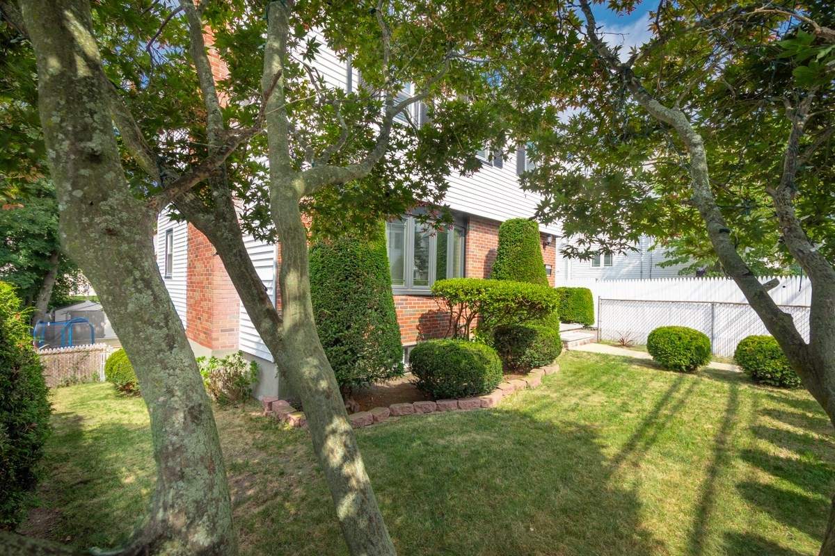 87 Clare Ave, Roslindale, Boston, MA 02136