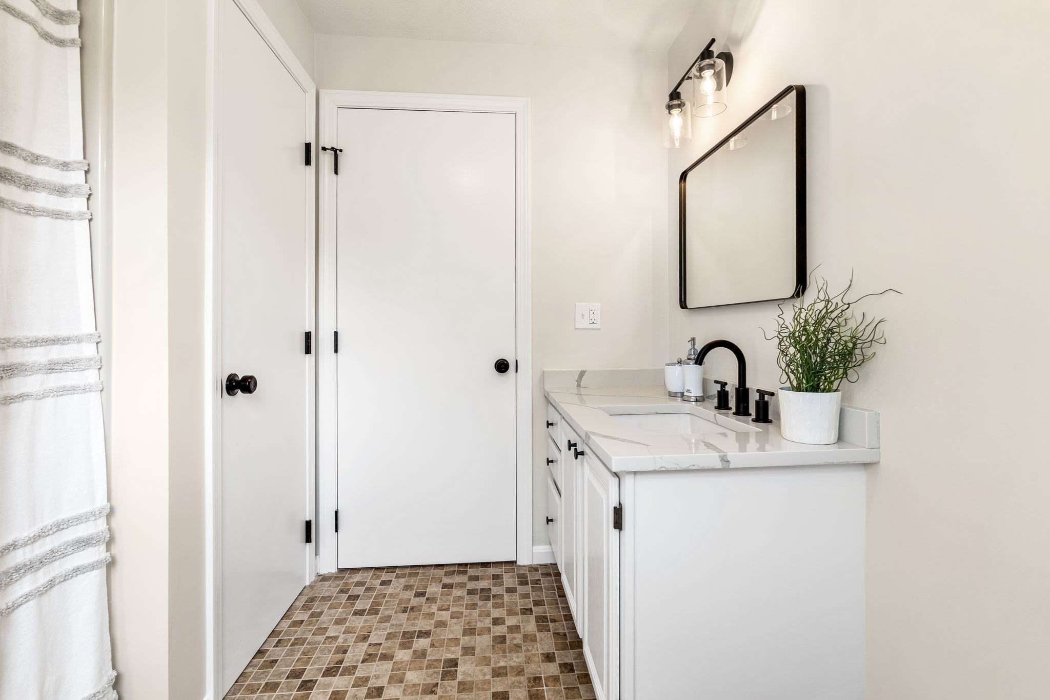 116 Crosby St Ext, Haverhill, MA 01830 - Image 13