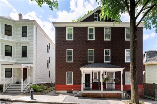 12 Perry Street, Apt 1