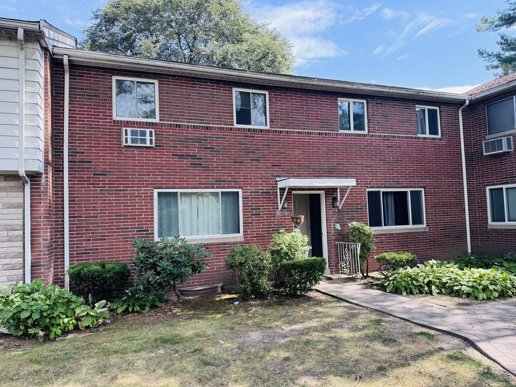 framingham - #73418278