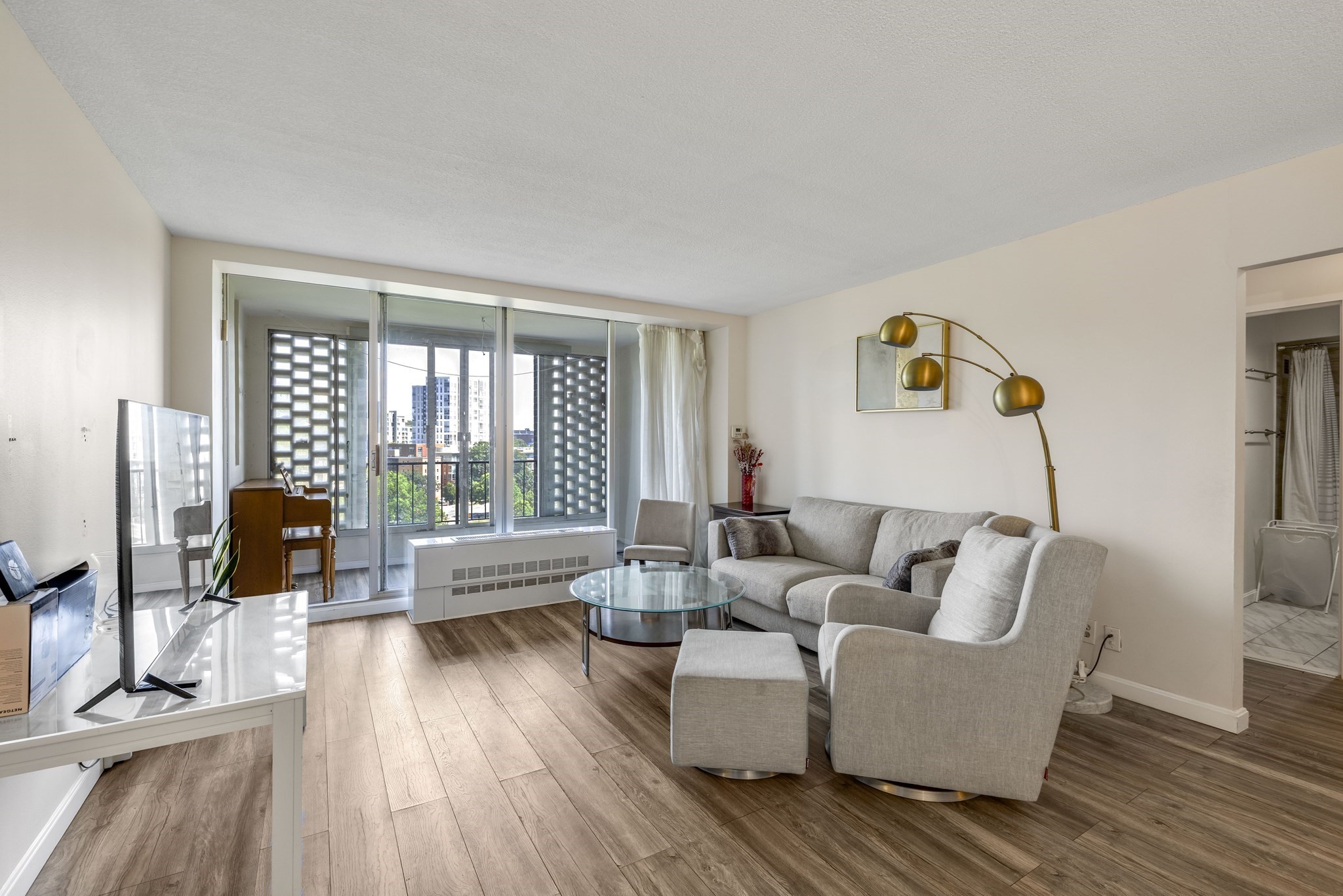 33 Pond Ave Unit 919, Brookline, MA 02445