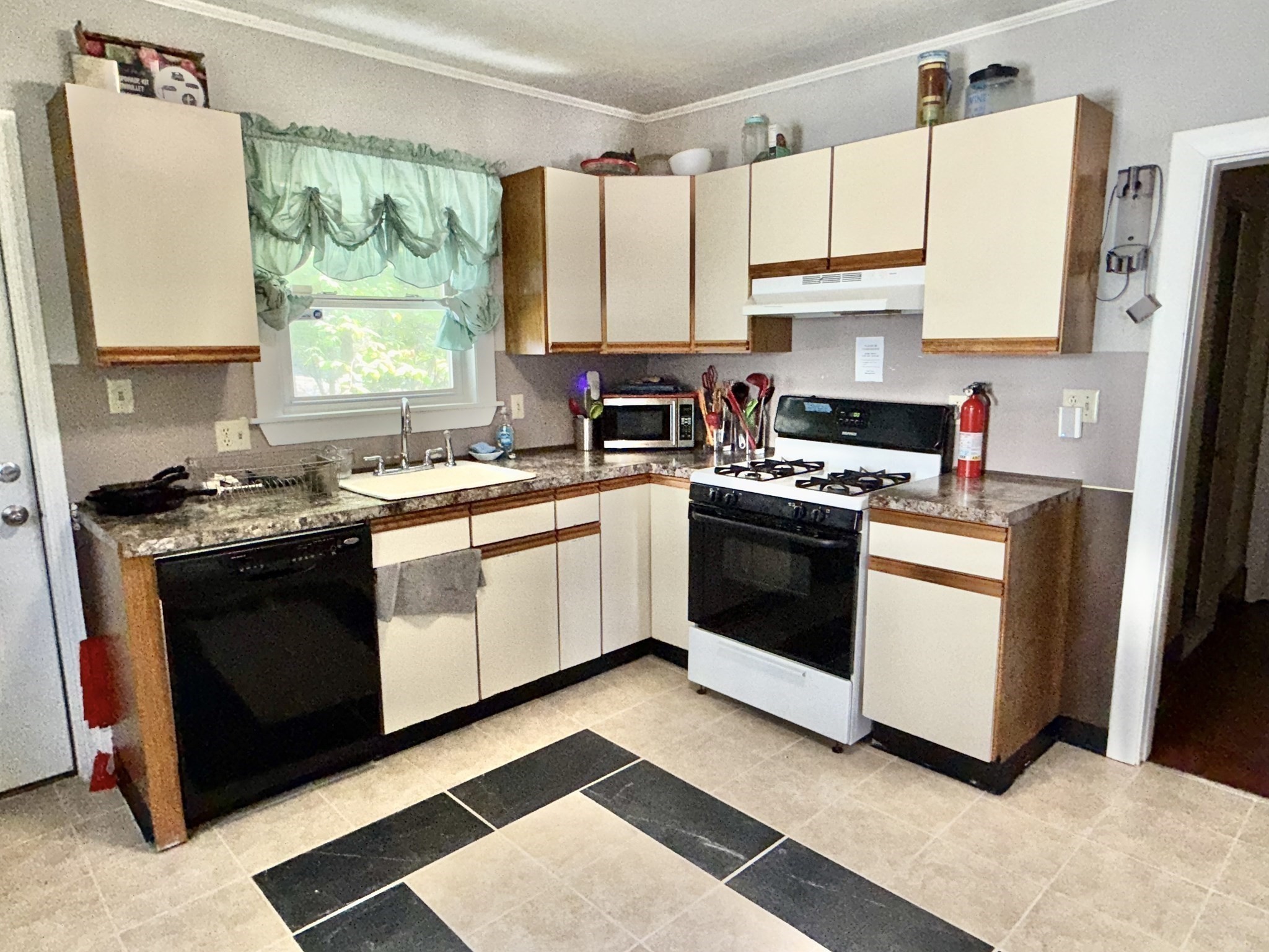 23 Orient St, Malden, MA 02148 - Image 21