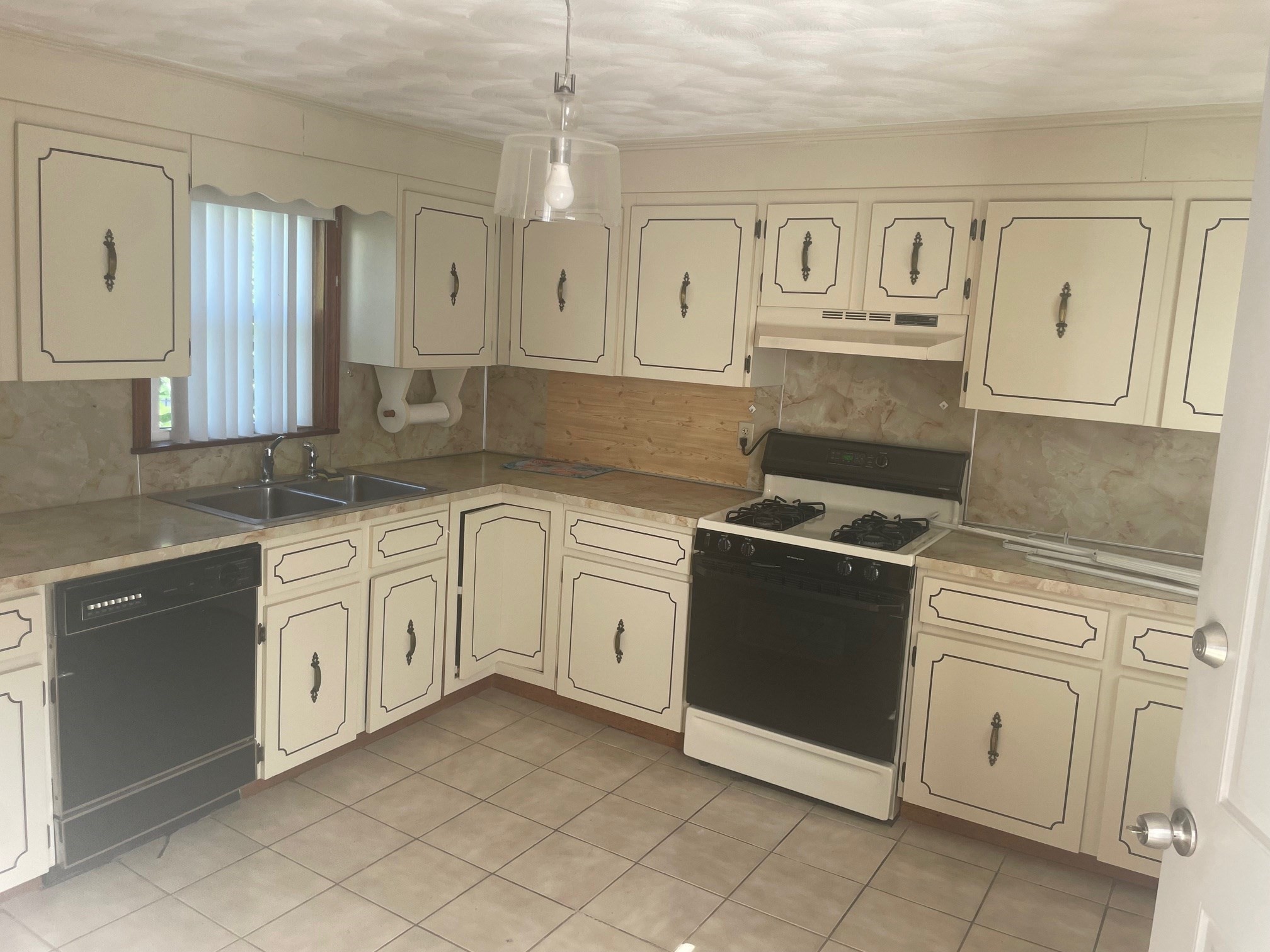 78 Summer Street, Brockton, MA 02302 - Image 9